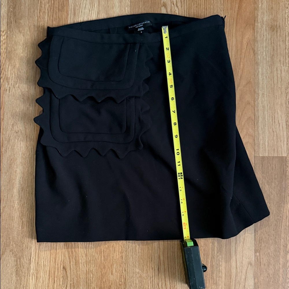 Victoria Beckham Black Skirt with Scalloped‎ Pockets